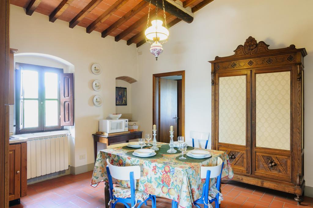 Agriturismo Albergotti أريتسو الغرفة الصورة