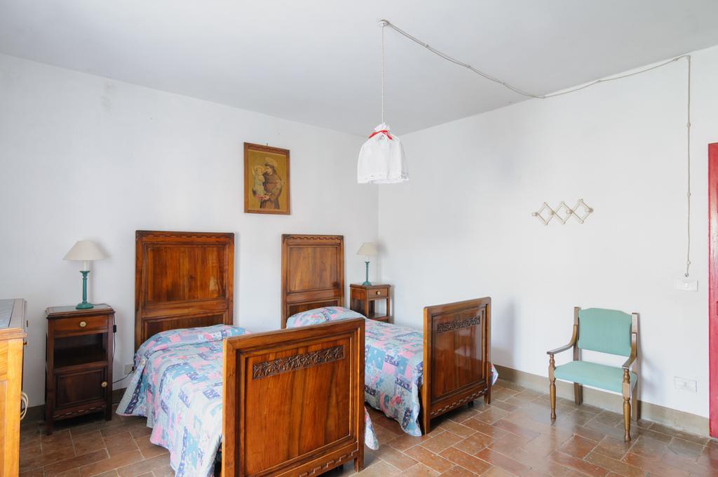 Agriturismo Albergotti أريتسو الغرفة الصورة