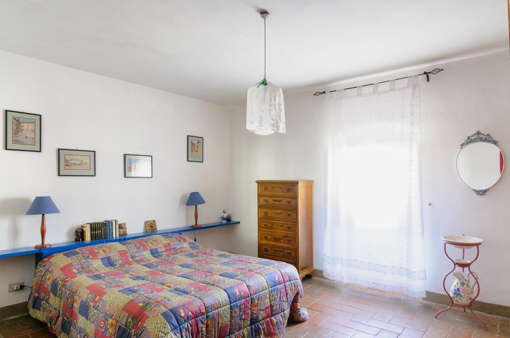 Agriturismo Albergotti أريتسو الغرفة الصورة